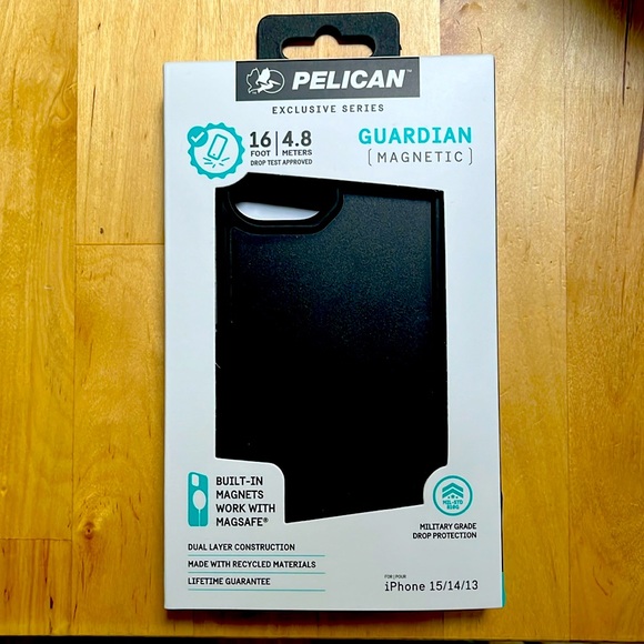 *New / Unopened* Pelican Magnetic iPhone 15/14/13 Case - Picture 1 of 4